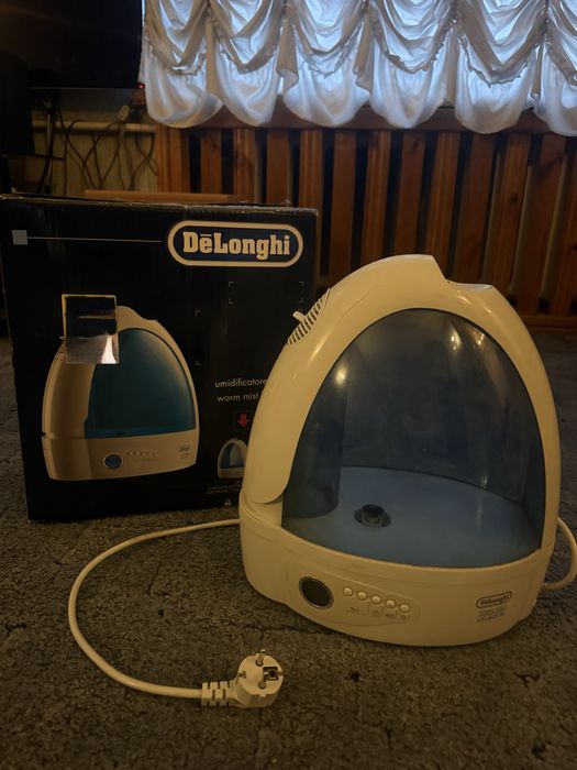 Зволожувач повітря паровий  Delonghi