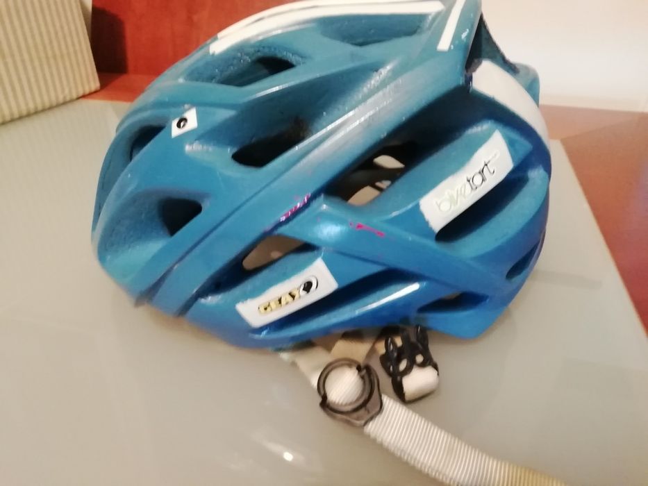 Capacete Bicicleta Specialized	Usado em bom estado!*