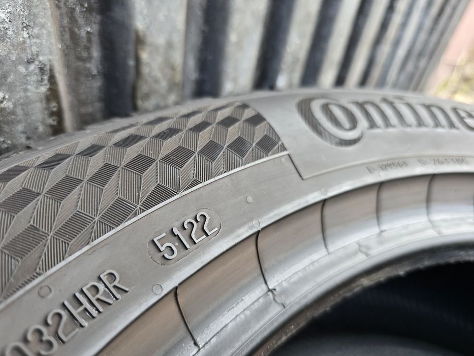 Para opon letnich 225/50R17 98V XL Continental UltraContact