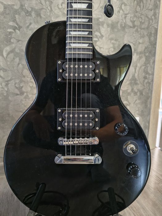 Zestaw Gitara Elektryczna, Wzmacniacz + Dodatki