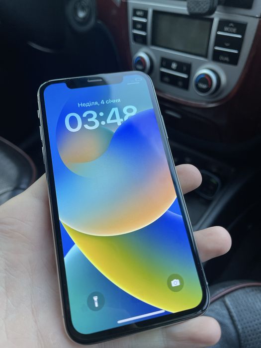 Продам айфон Х 256