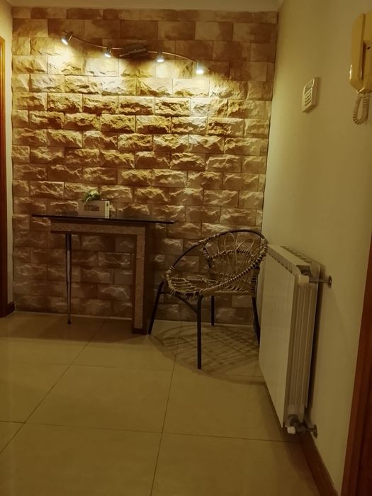 alugo suite em casa partilhada
