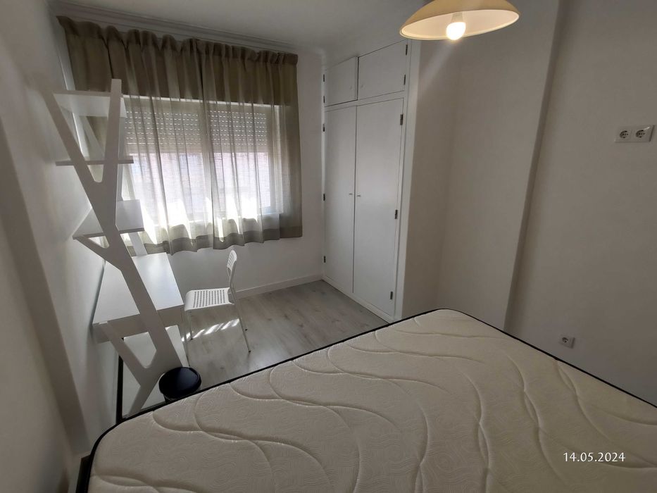 Arrendo Quarto no Cacém a senhora - # UMA SÓ PESSOA #