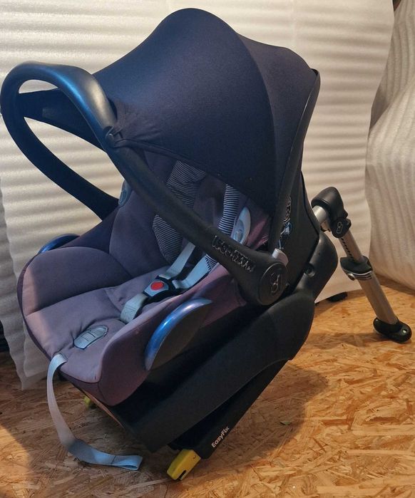 Baza Maxi-Cosi Easy Fix i Fotelik samochodowy