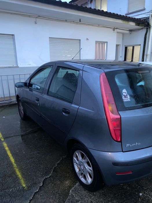 Vendo Carro Fiat Punto 2002