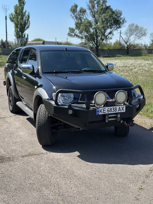Mitsubishi l200