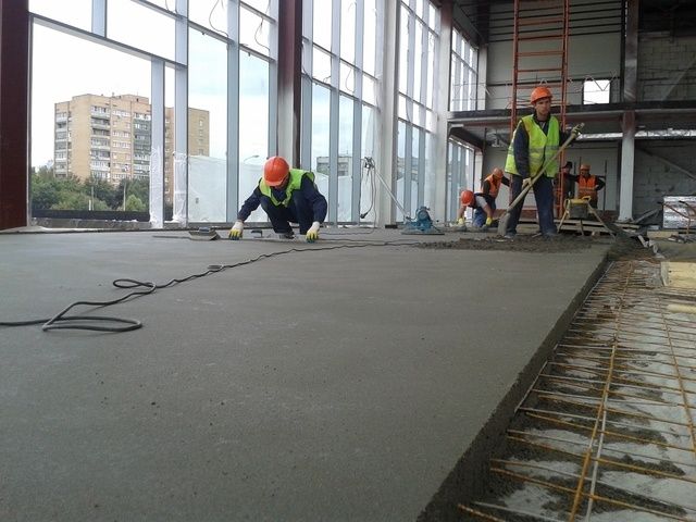 СТЯЖКА підлоги машинна напівсуха бетонна.