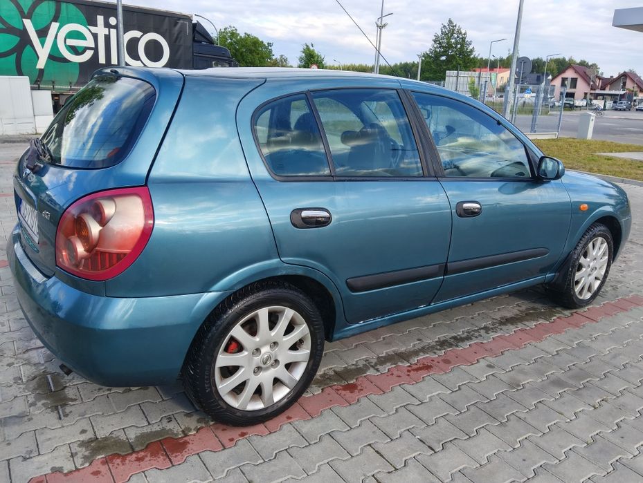 Nissan Almera Hatchback
