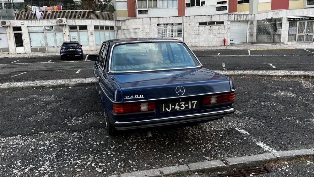 Mercedes w123 240D