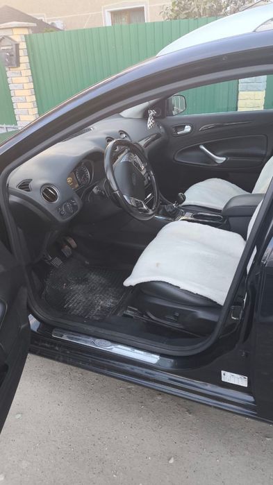 Ford  Mondeo 1,8 TITANIUM