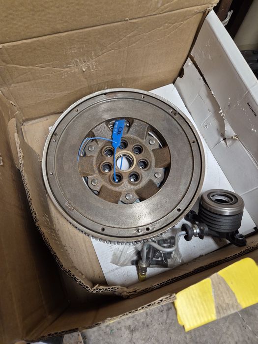 SPSprzęgło  z kolem dwumasowym.  megane 2 1.9 , scenik nissan