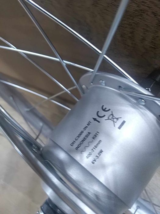Koło z prądnicą shimano 20 cali