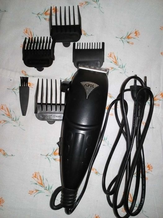 б/у триммер электрический AFK HS 2.8 машинка для стрижки 10 Вт