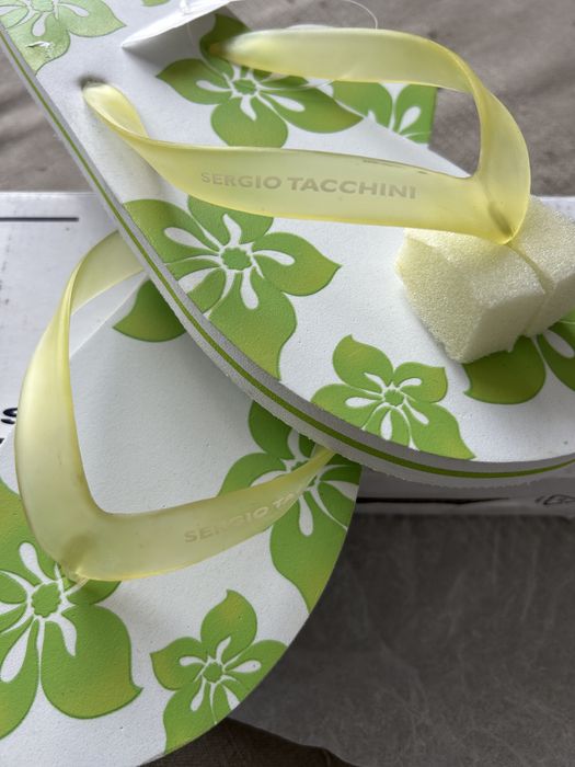 Вʼєтнамки Sergio Tacchini р.42