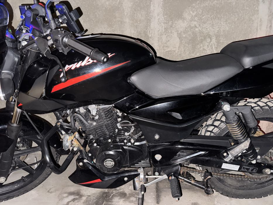 Bajaj Pulsar 180