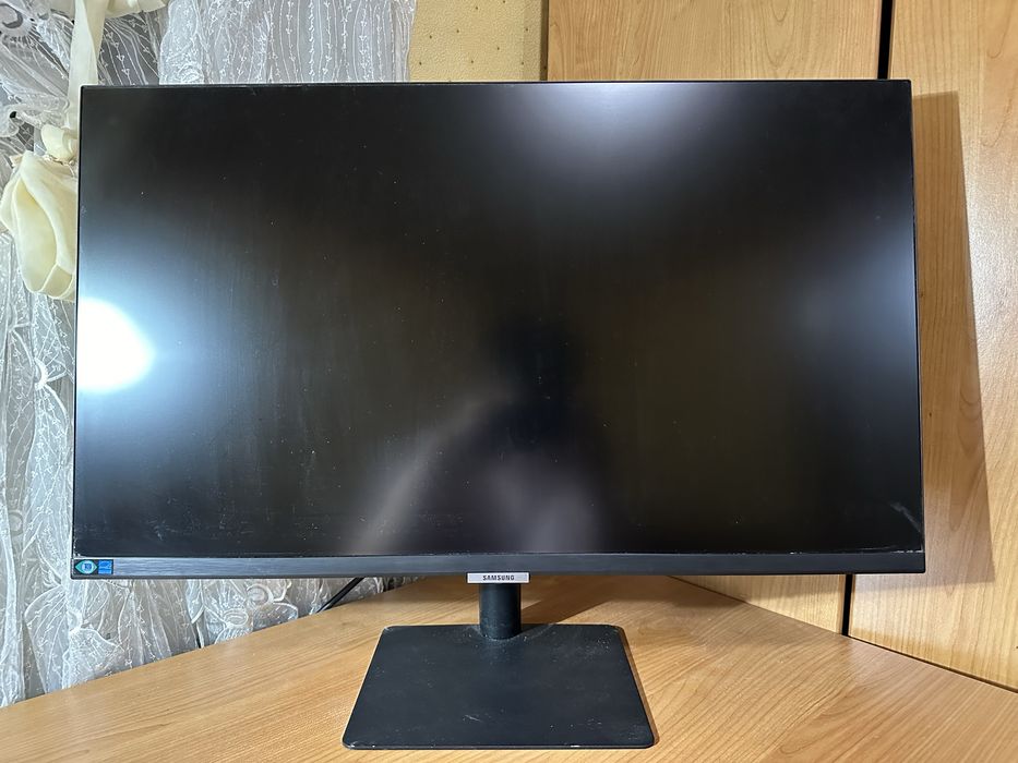 Монитор Samsung UHD 27’’ 27S70A