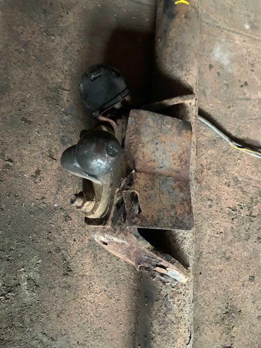 Gancho de Reboque Ford Ranger 2011