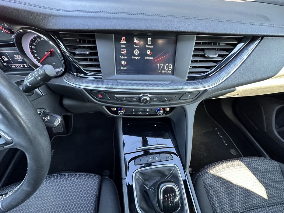 Opel insignia sport tourer
