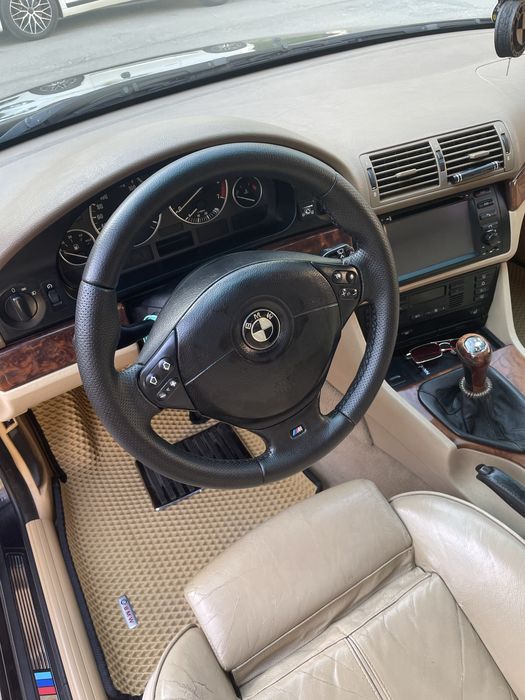 БМВ е39 М-пакет.