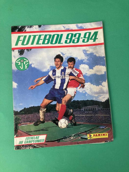 Caderneta de Futebol 93-94 da Panini Incompleta