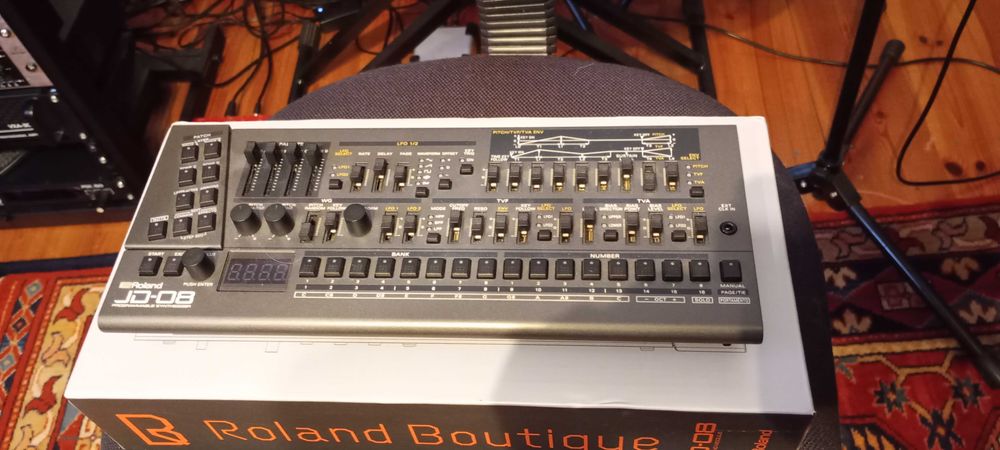 Sprzedam moduł syntezatorowy Roland JD 08