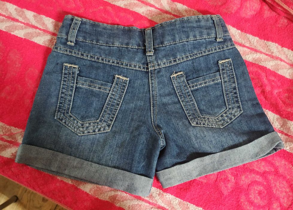 Krótkie spodenki jeans na 8-9 lat dla dziewczynki