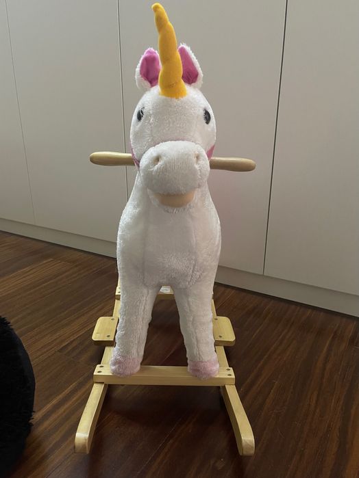 Unicórnio de balanço