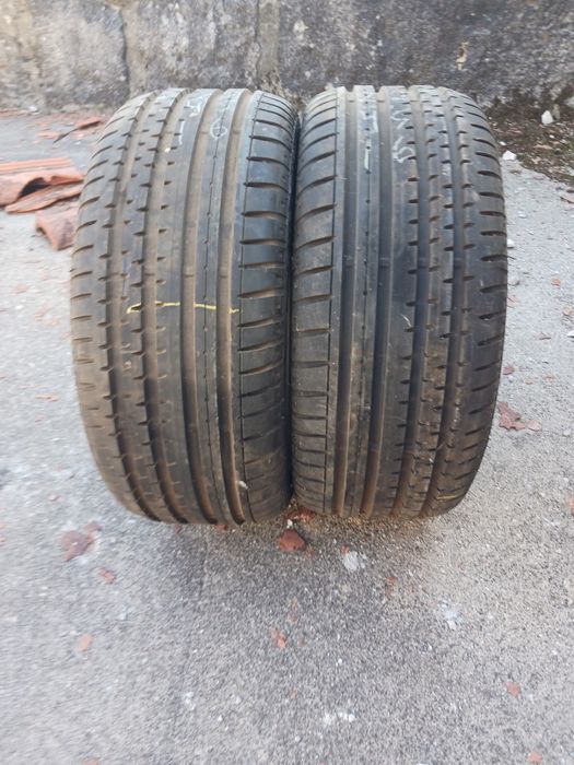 Vendo pneus semi-novos 225/45/16 Continental