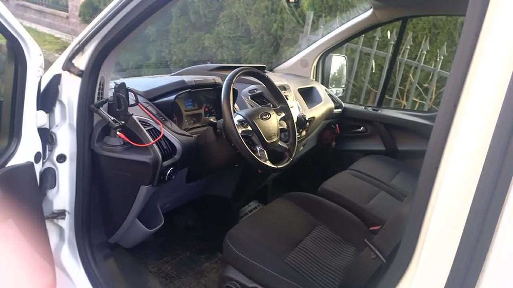 Ford Transit Custom L1H2 - zamiana na osobowy