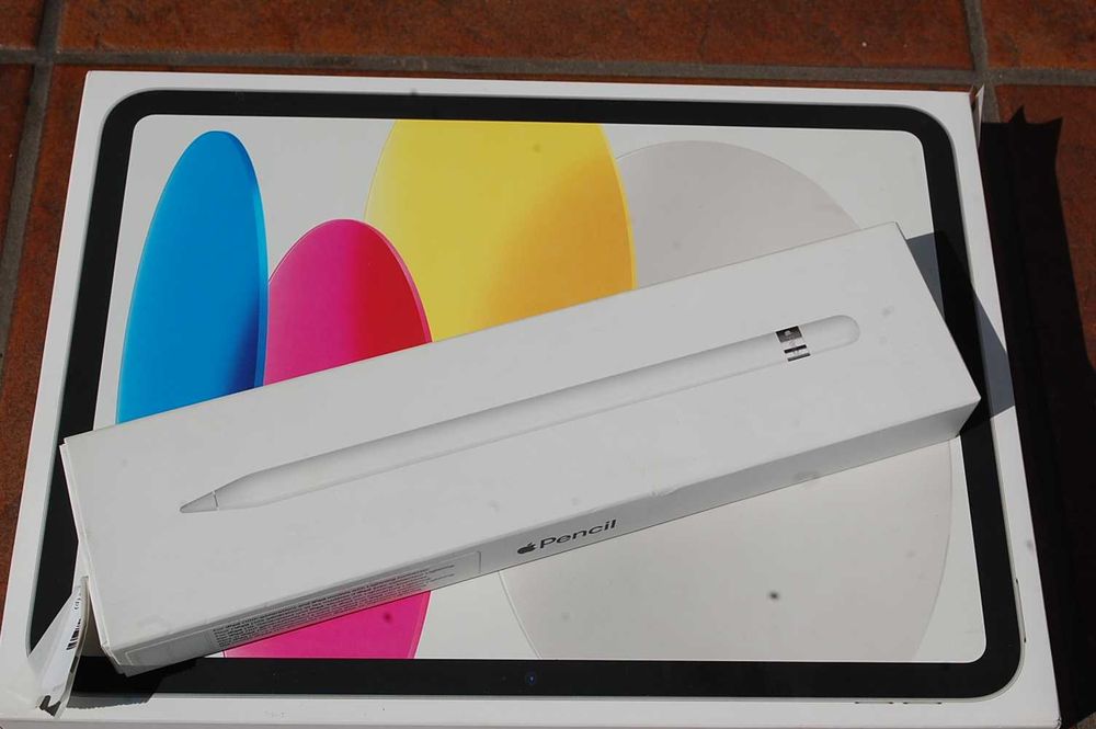 Tablet iPad (10th generation) Wifi A2696 + Pencil A1603 Stan sklepowy Folia Oryginał