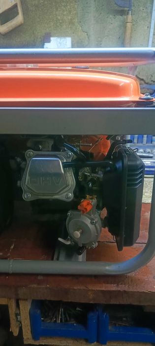 Генератор (2.8-3 кВт)