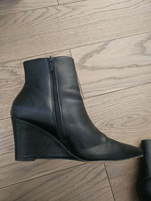 Buty na zimę na koturnie, rozmiar 39