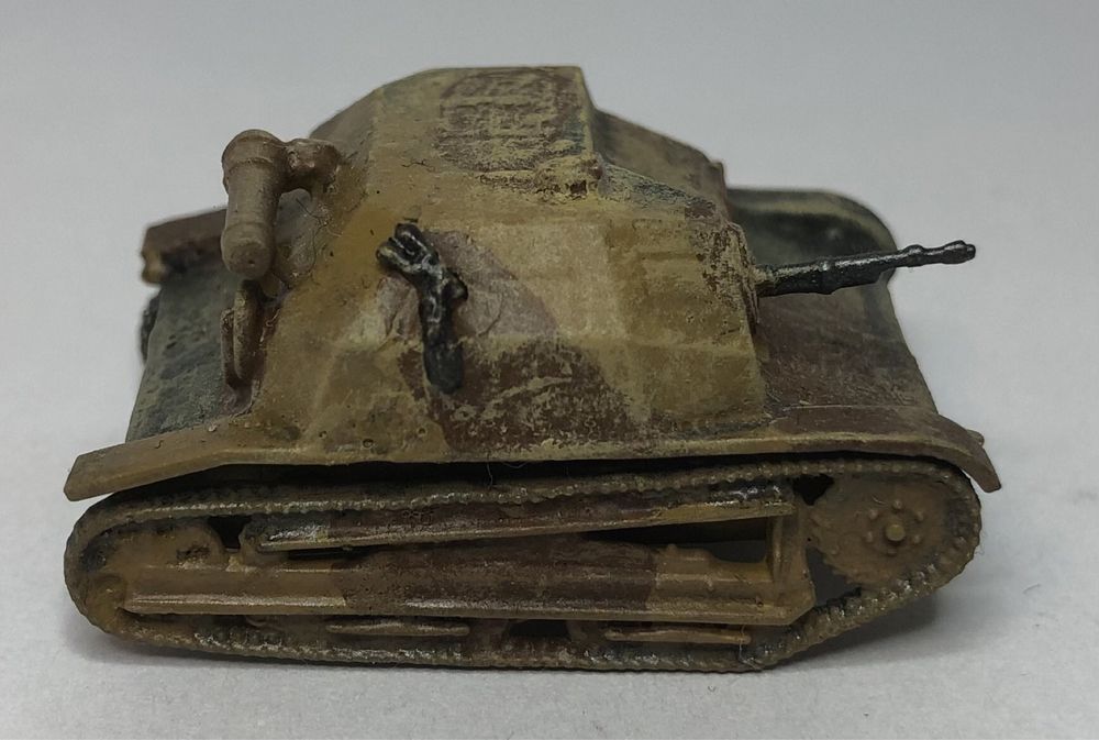 Tankietka TKS z CKM skala 1/72