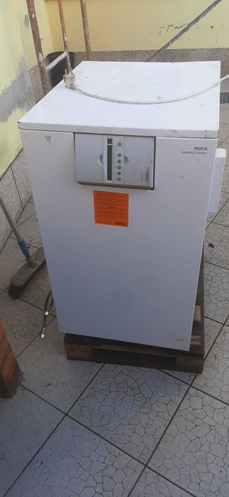 Caldeira a gasóleo mais depósito