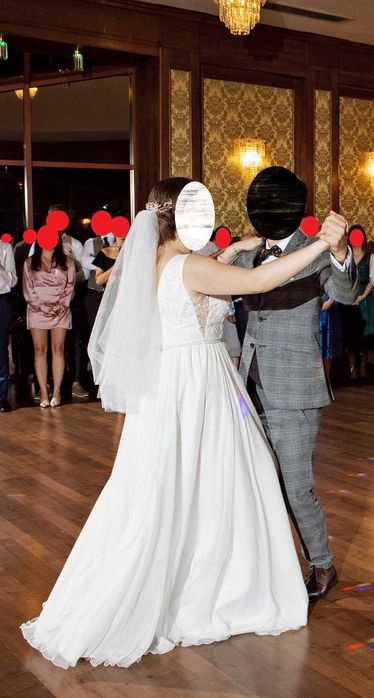 Suknia ślubna sezon 2023 rozmiar EU 40