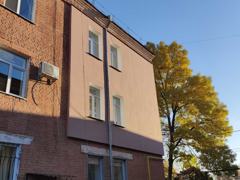 Утеплення стін будинків будь-яким матеріалом: пінопласт, вата.