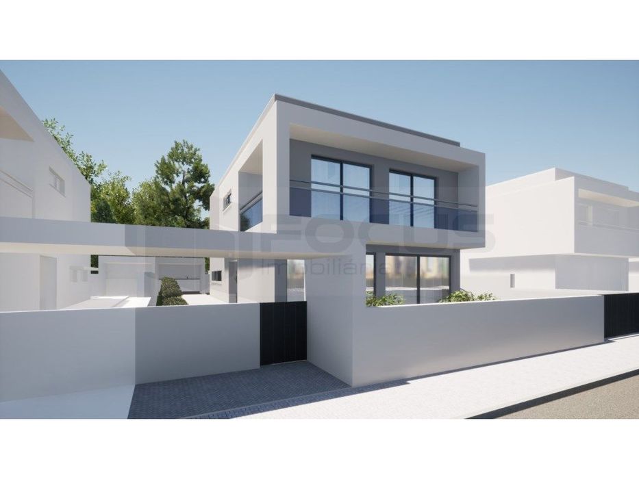 Moradia isolada T4 - Esgueira