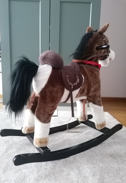 Jak nowy Konik na biegunach. Interaktywny