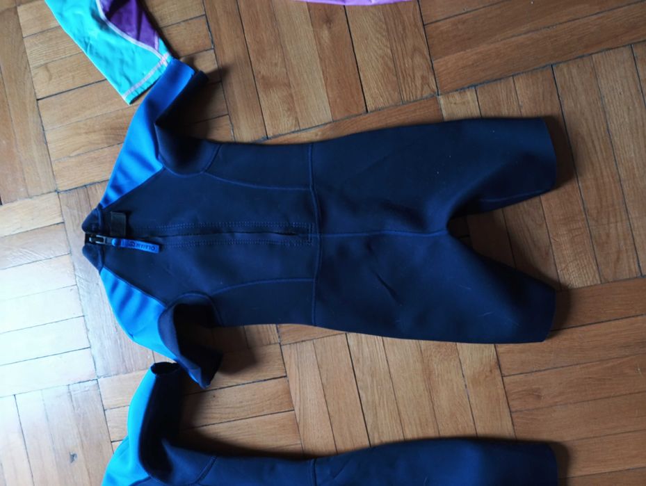 Krótka pianka surfingowa no lub na basen do pływania z neoprenu 1,5