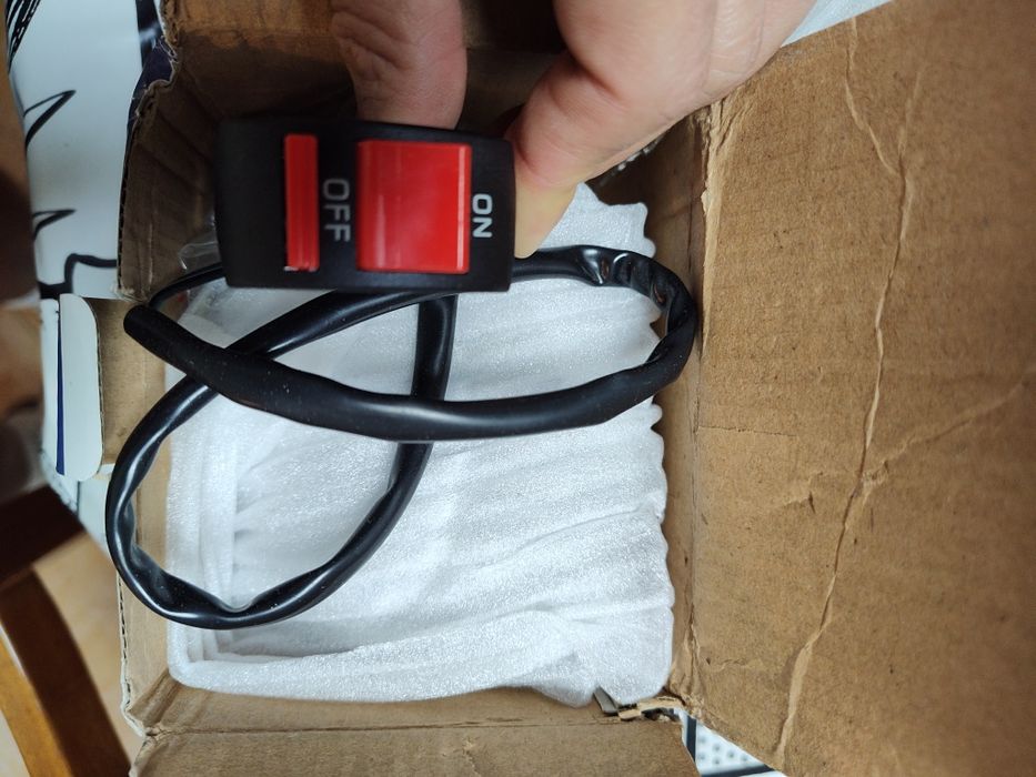 Faróis auxiliares mota