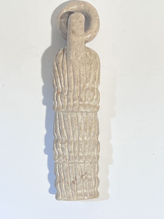 Escultura em Pedra Talhada - Tótem / Pendente Decorativo Rústico (15 cm)