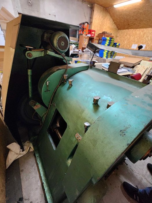 Sztanctygiel Crosland B1
