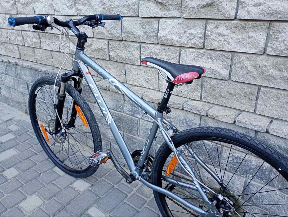 Велосипед FUJI колеса 28’рама 17’