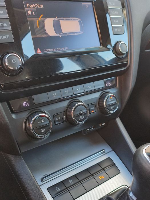 Skoda Octavia Break TDI versão Sport