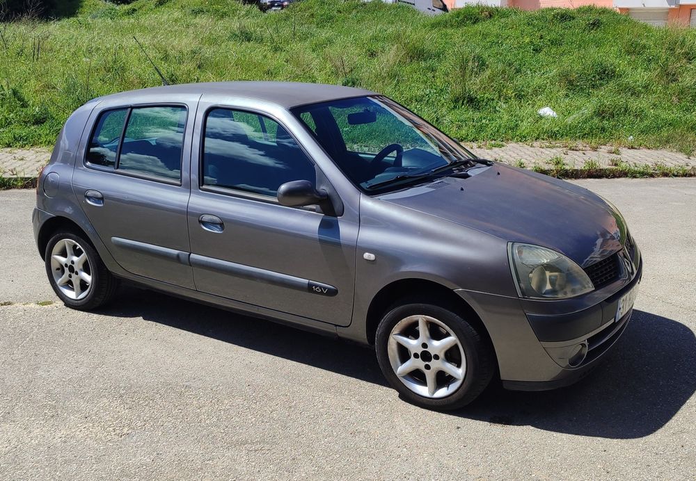 Renault Clio 2003