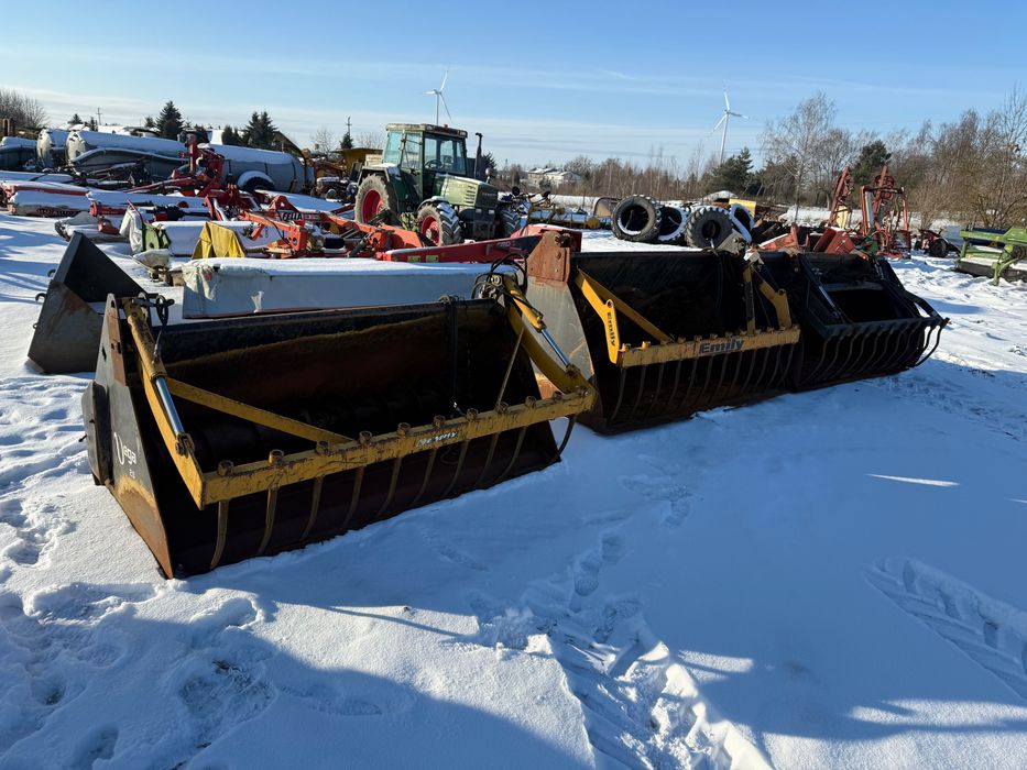 Łyżka do zadawania paszy Emily Omega 2.8 MX szufla z frezem paszowóz