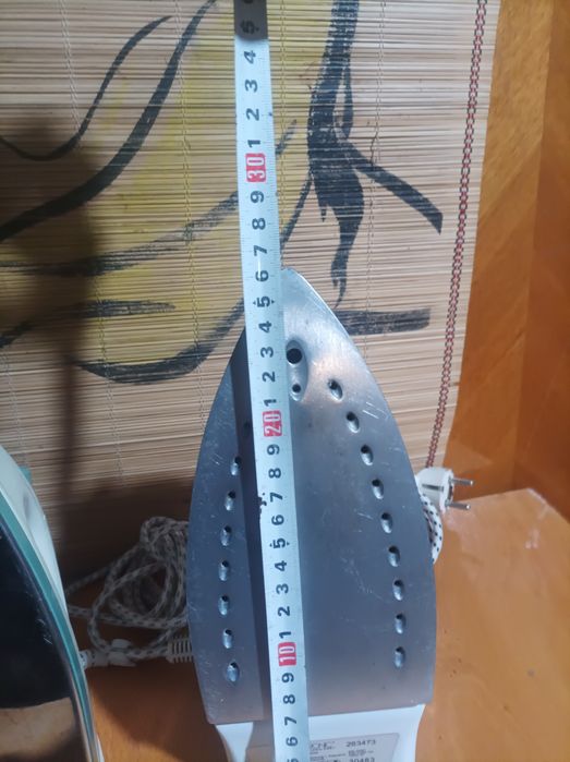 Утюг робочій сучасний