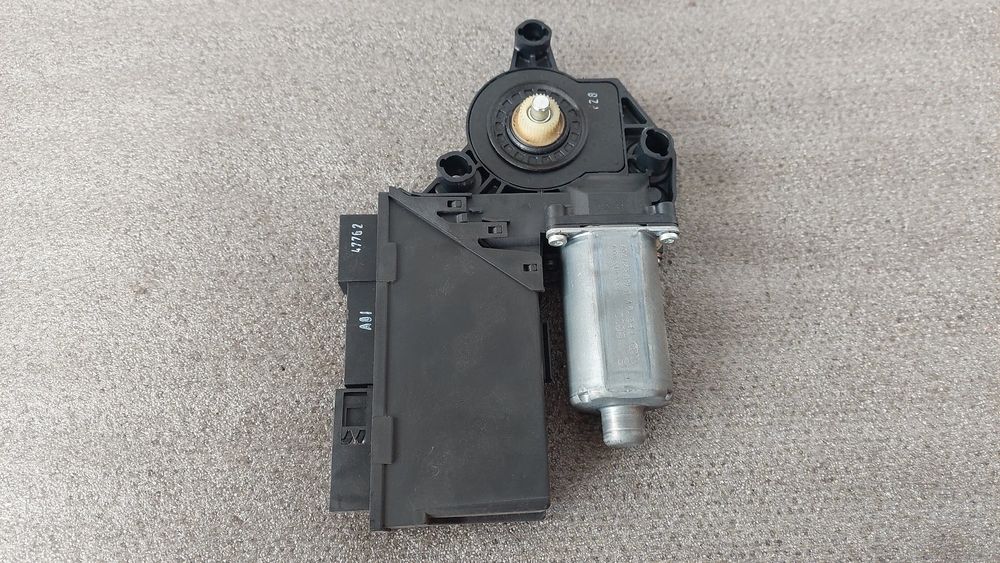 Motor vidro trás esquerdo AUDI A4 Avant (8ED, B7)