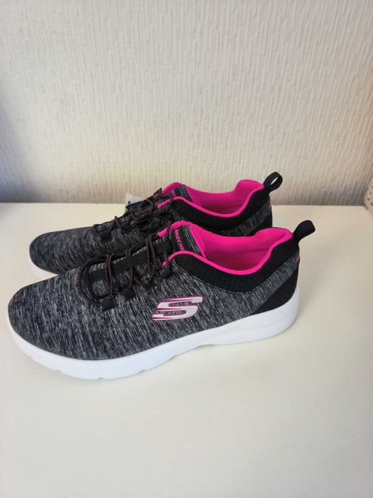 Женские кросовки Sketches