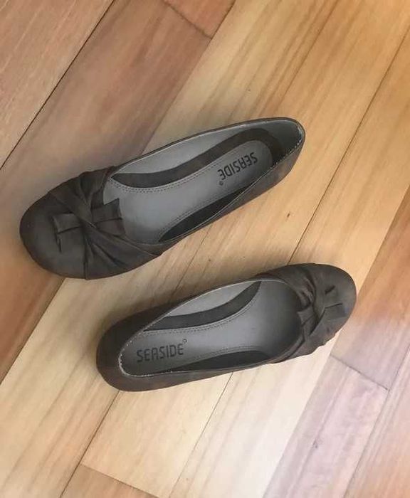 Sapatos em pele da Seaside - impecáveis